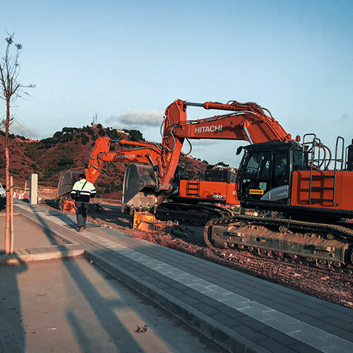 Excavadoras trabajando en Torre del Río